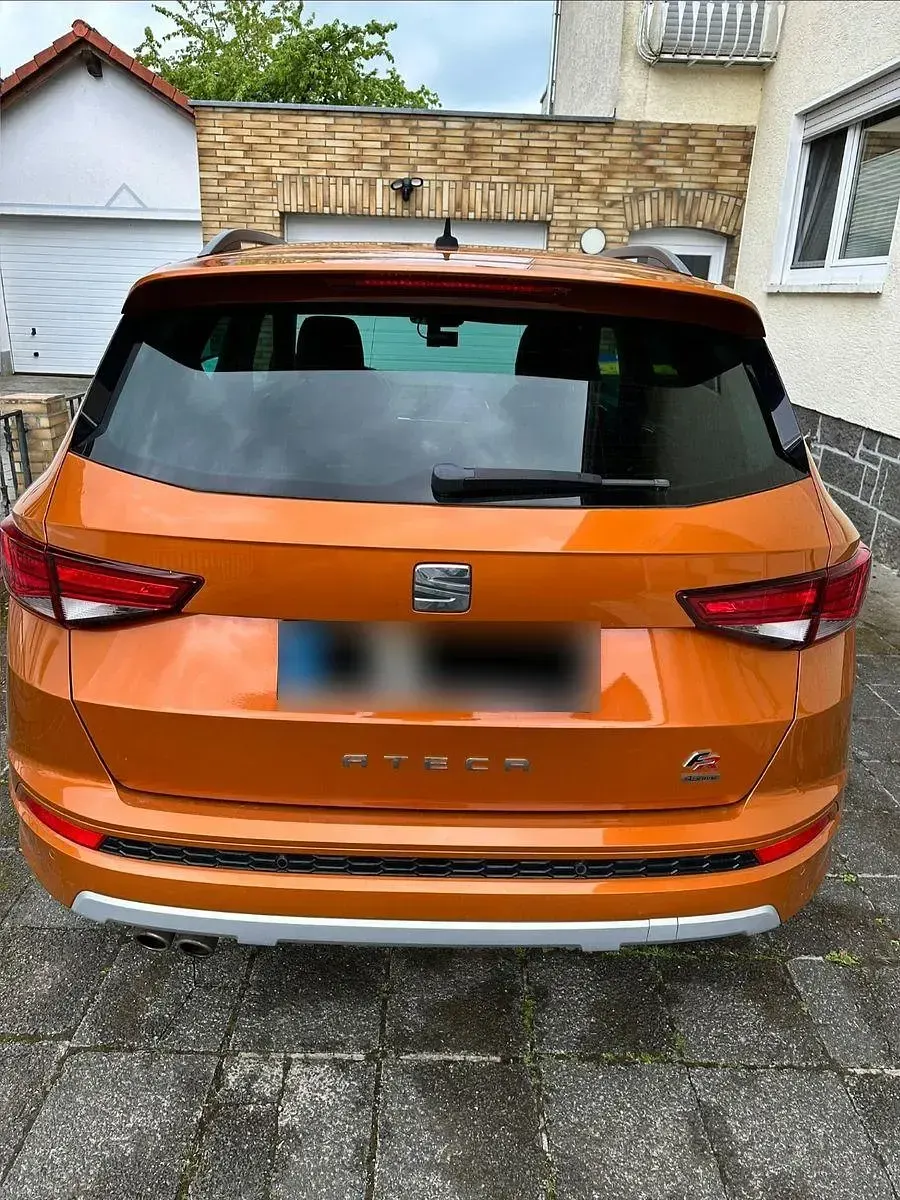 Używany Seat Ateca 4Drive 190 KM (139 kW) 2017 Pomarańczowy SUV