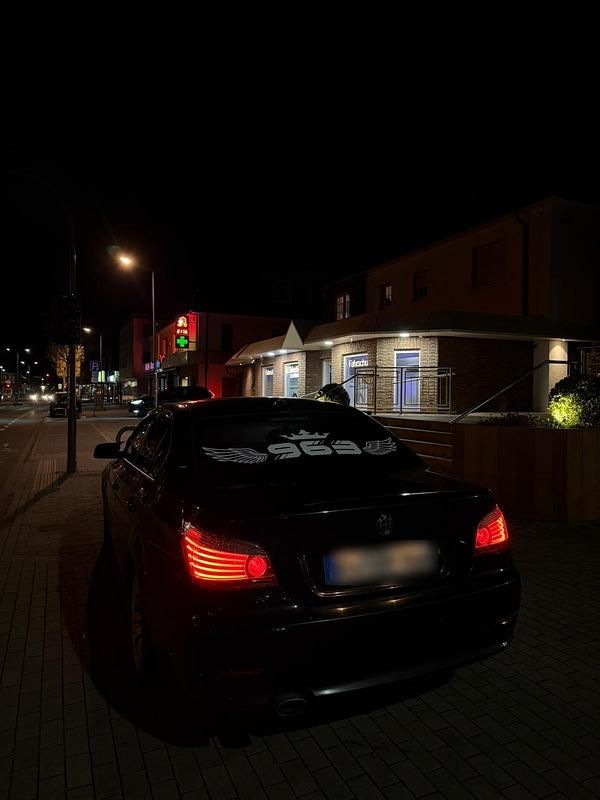 Gebraucht BMW 520 177 PS (130 kW) 2009 Schwarz Limousine