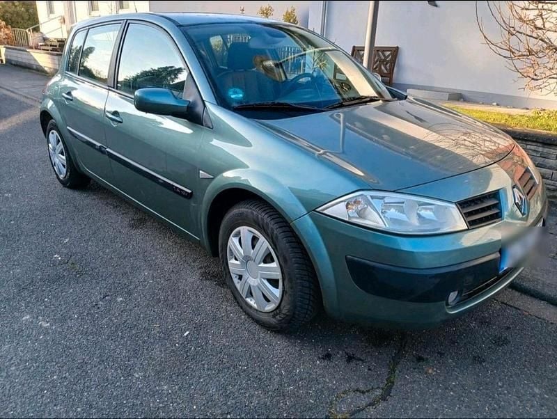 Gebraucht Renault Mégane II 98 PS (72 kW) 2003 Grün Kleinwagen