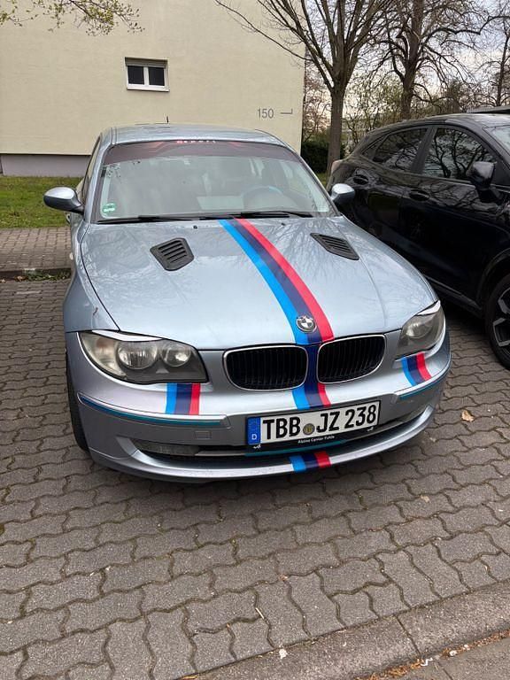 Gebraucht BMW 116 122 PS (89 kW) 2008 Blau Kleinwagen