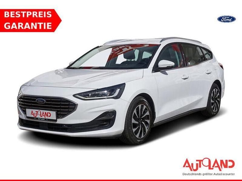 Weiß Gebraucht 2023 Ford Focus Titanium Kombi | 20.950 € (Fairer Preis) - Bild 1/4