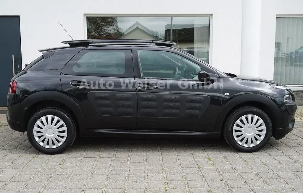 Gebraucht Citroën C4 Feel 99 PS (72 kW) 2017 Schwarz Limousine
