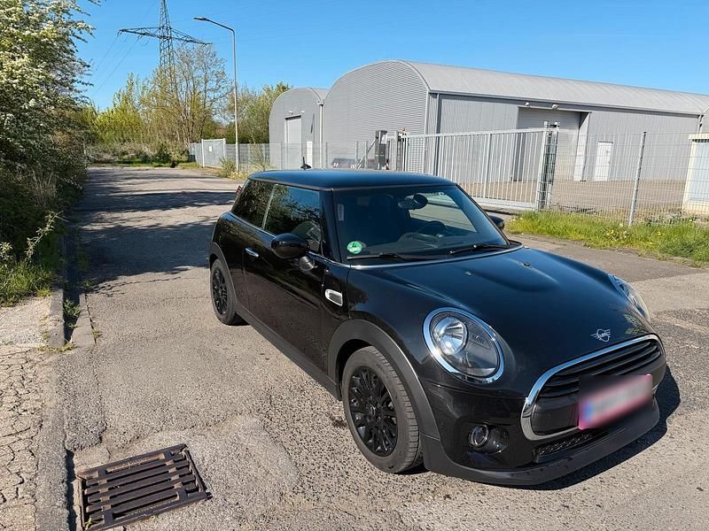 Second-hand Mini ONE 102 CP (75 kW) 2020 Negru Hatchback
