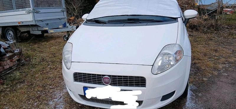 Gebraucht Fiat Punto 65 PS (47 kW) 2009 Weiß Kleinwagen