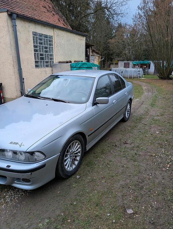 Gebraucht BMW 520 150 PS (110 kW) 1997 Silber Limousine