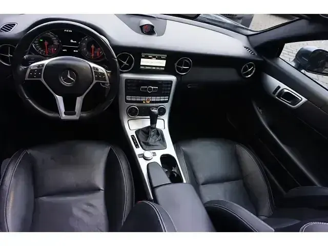 Gebraucht Mercedes SLK200 184 PS (135 kW) 2015 Grau Cabrio