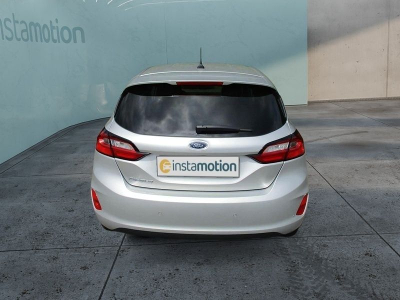 Gebraucht Ford Fiesta Cool & Connect 101 PS (74 kW) 2022 Silber Kleinwagen