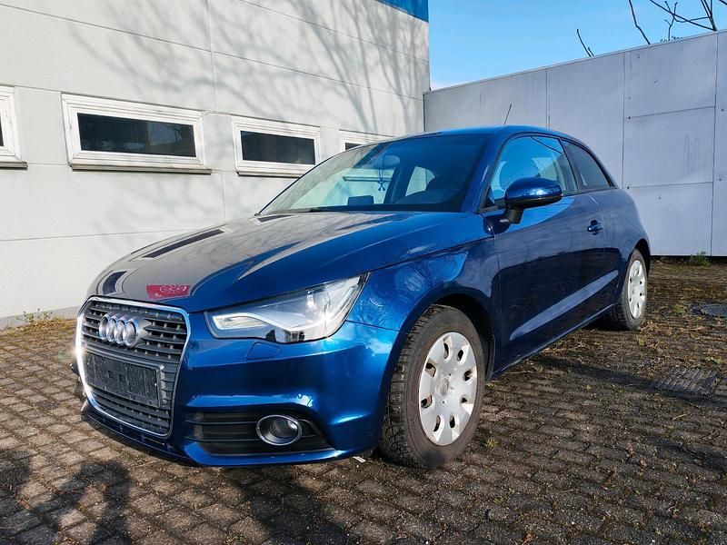 Gebraucht Audi A1 104 PS (76 kW) 2011 Violet Kleinwagen