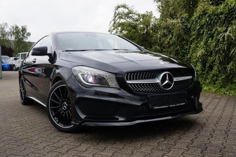 Schwarz Gebraucht 2015 Mercedes CLA250 AMG Limousine | 17.490 € (Fairer Preis) - Bild 1/4