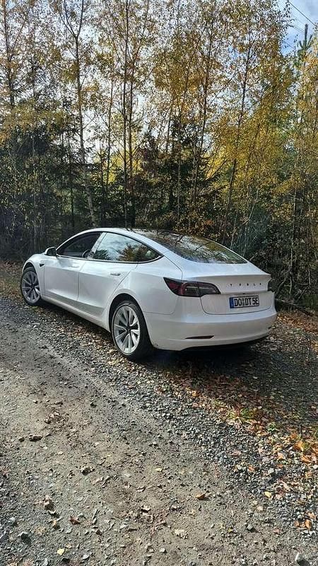Gebraucht Tesla Model 3 211 kW (287 PS) 2022 Weiß Limousine