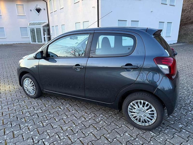 Gebraucht Peugeot 108 Active 69 PS (50 kW) 2015 Grau Kleinwagen