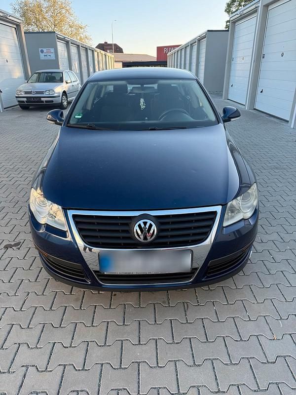 Second-hand VW Passat 105 CP (77 kW) 2007 Berlinǎ