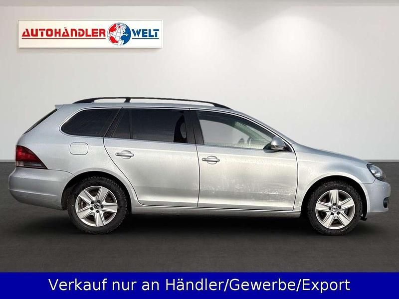 Gebraucht VW Golf VI 105 PS (77 kW) 2010 Silber Kleinwagen