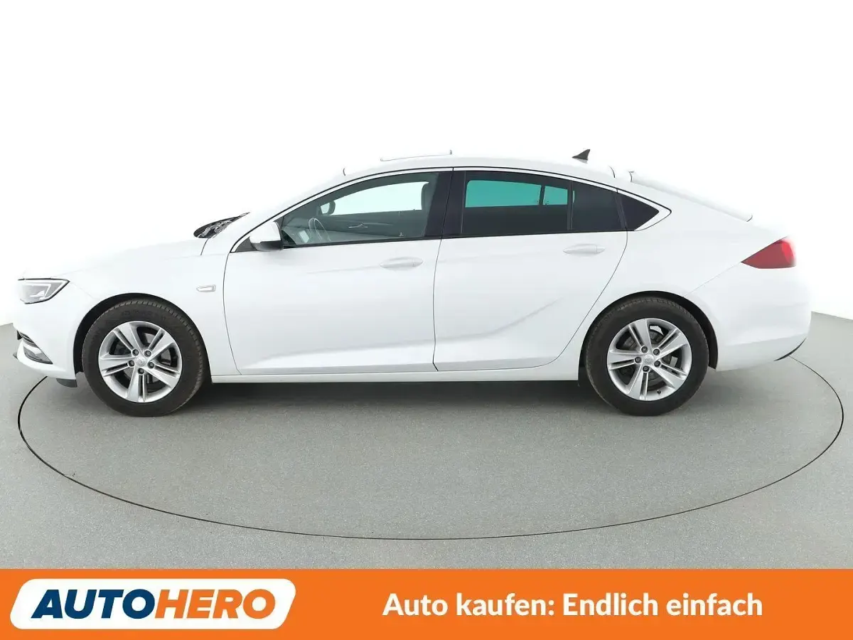 Gebraucht Opel Insignia Innovation 165 PS (121 kW) 2019 Weiß Limousine