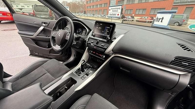 Gebraucht Mitsubishi Eclipse Cross Select 98 PS (72 kW) 2022 Schwarz SUV