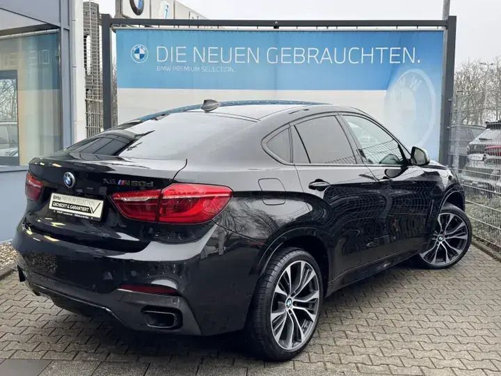 Gebraucht BMW X6 M50 Shadowline 381 PS (280 kW) 2017 Black sapphire SUV