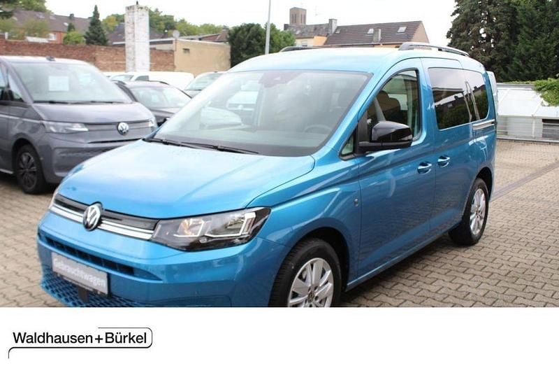 Blau Gebraucht 2024 VW Caddy Life Van / Kleinbus | 34.450 € (Guter Preis) - Bild 1/4