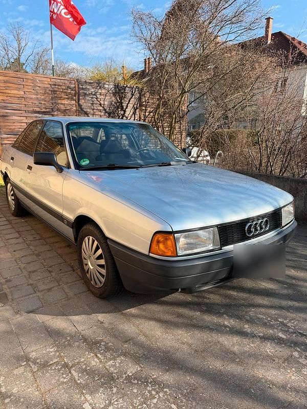 Gebraucht Audi 80 90 PS (66 kW) 1991 Silber Limousine