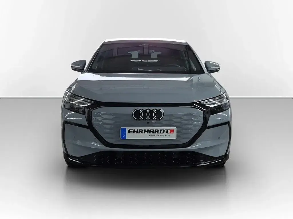 Neu Audi Q4 Sportback e-tron Sport 150 kW (204 PS) 2026 Grau SUV