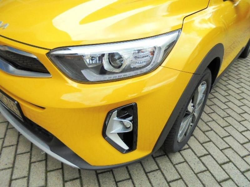 Gebraucht Kia Stonic 84 PS (61 kW) 2022 (bmy) most yellow/black m SUV