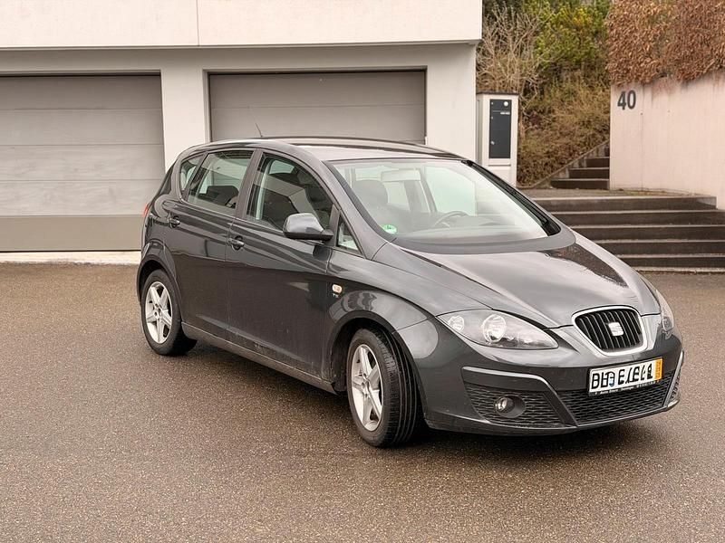 Gebraucht Seat Altea 105 PS (77 kW) 2011 Grau Kombi