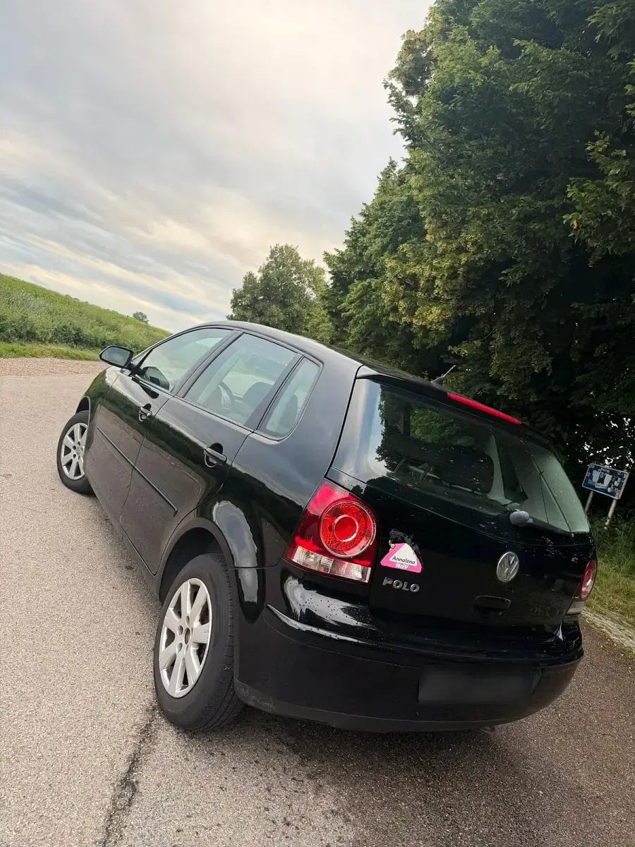 Gebraucht VW Polo 70 PS (51 kW) 2009 Schwarz Kleinwagen