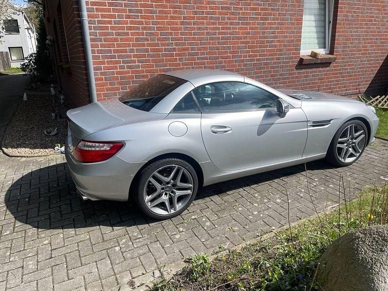 Gebraucht Mercedes SLK200 184 PS (135 kW) 2012 Silber Cabrio