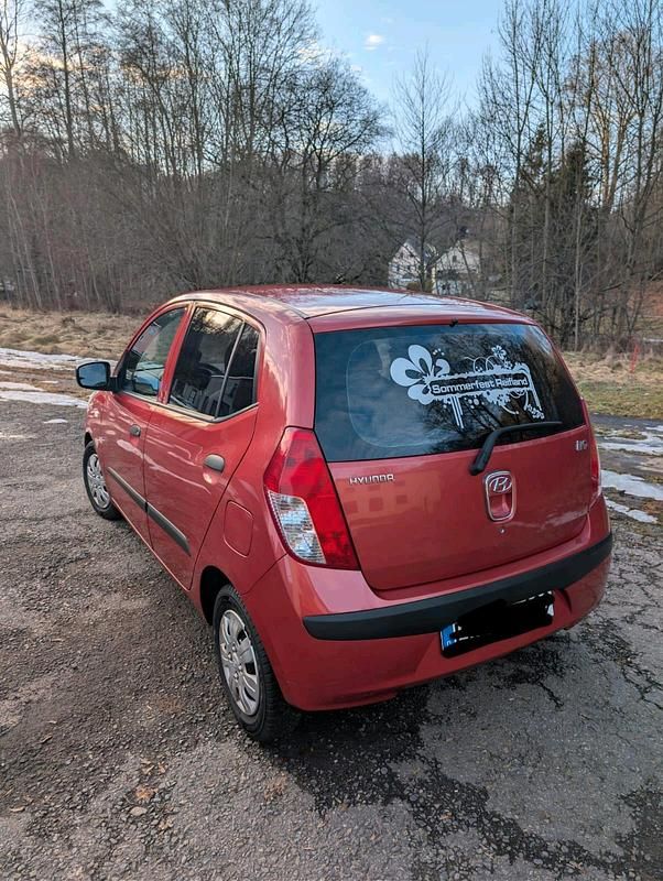 Gebraucht Hyundai i10 67 PS (49 kW) 2009 Rot Kleinwagen