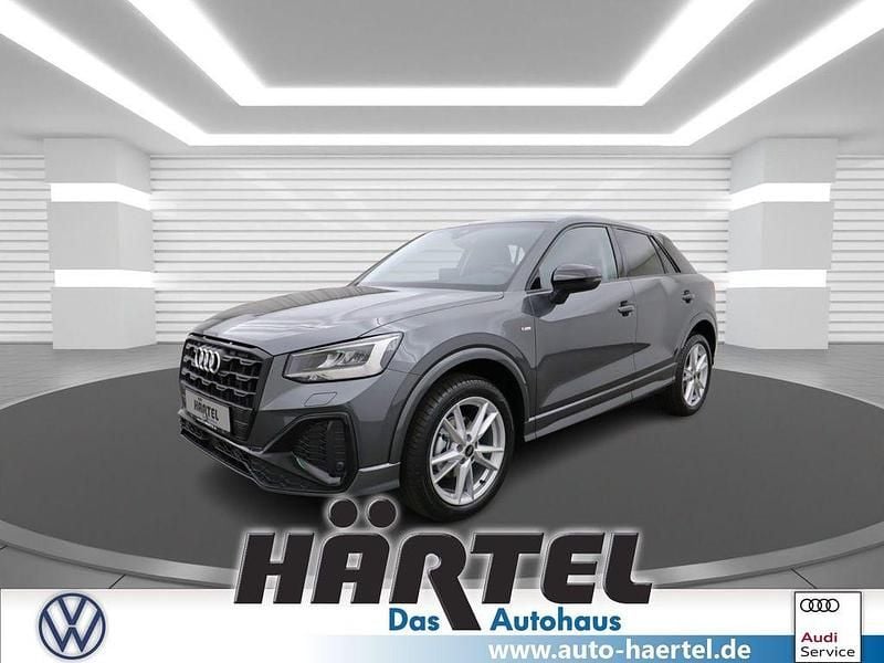 Daytonagrau perleffekt (grey), pearl effect Gebraucht 2025 Audi Q2 S-Line SUV | 32.600 € (Fairer Preis) - Bild 1/4