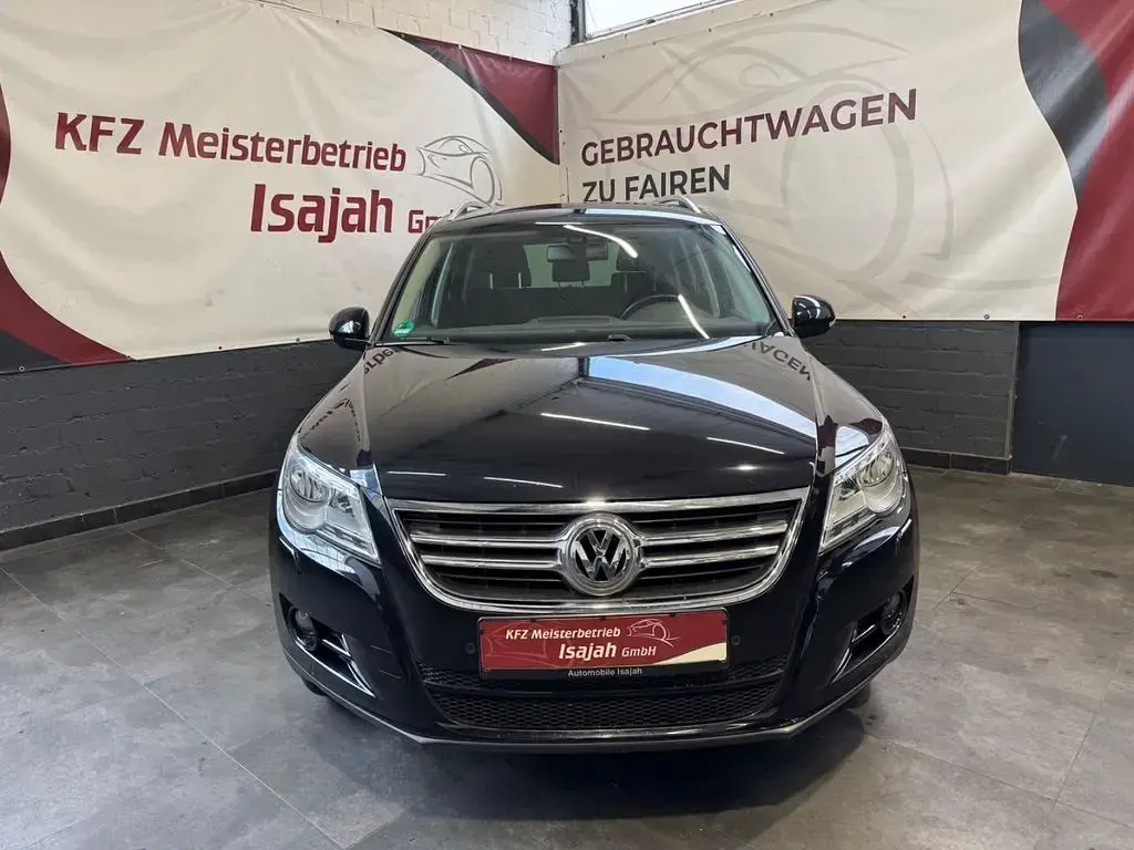 Używany VW Tiguan Team 170 KM (125 kW) 2011 Czarny SUV