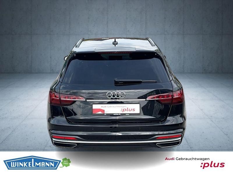 Second-hand Audi A4 Advanced Plus 163 CP (119 kW) 2023 Negru Break