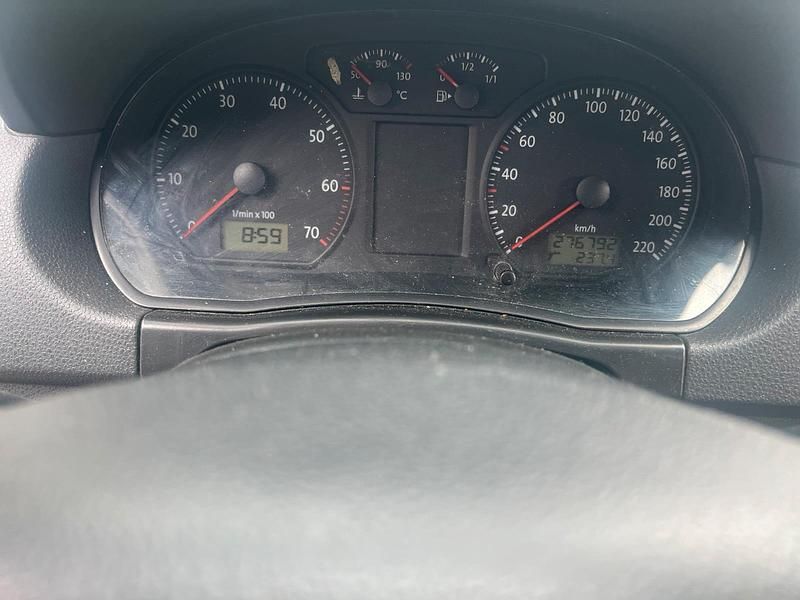 Gebraucht VW Polo 80 PS (58 kW) 2007 Schwarz Kleinwagen