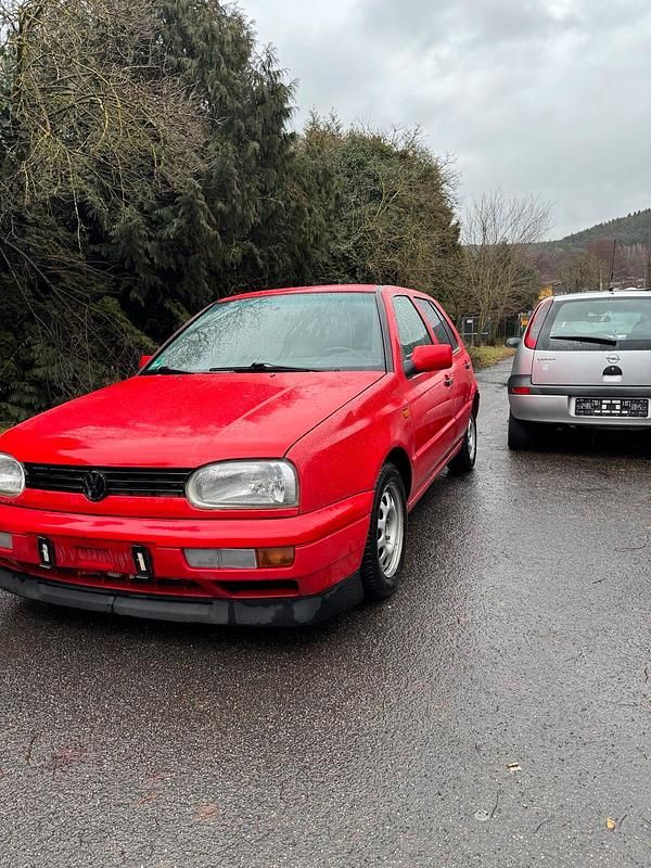 Gebraucht VW Golf III 75 PS (55 kW) 1997 Rot Limousine