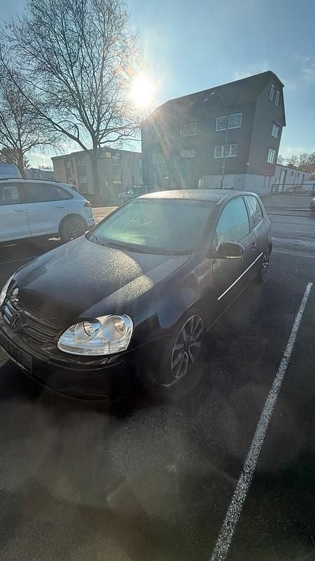 Gebraucht VW Golf IV 90 PS (66 kW) 2005 Schwarz Limousine