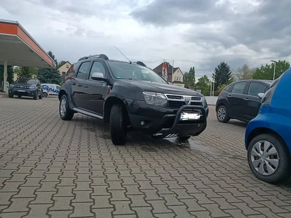 Gebraucht Dacia Duster Ambiance 102 PS (75 kW) 2011 Schwarz SUV