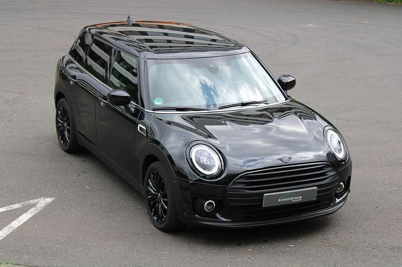 Schwarz Gebraucht 2022 Mini One D Clubman Classic Kombi | 18.990 € (Guter Preis) - Bild 1/4
