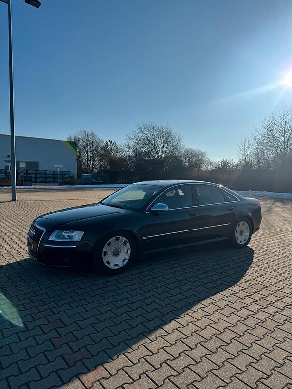 Schwarz Gebraucht 2006 Audi A8 Limousine | 9.000 € (Fairer Preis) - Bild 1/4