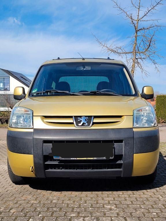 Gebraucht Peugeot Partner 90 PS (66 kW) 2006 Gold Van / Kleinbus