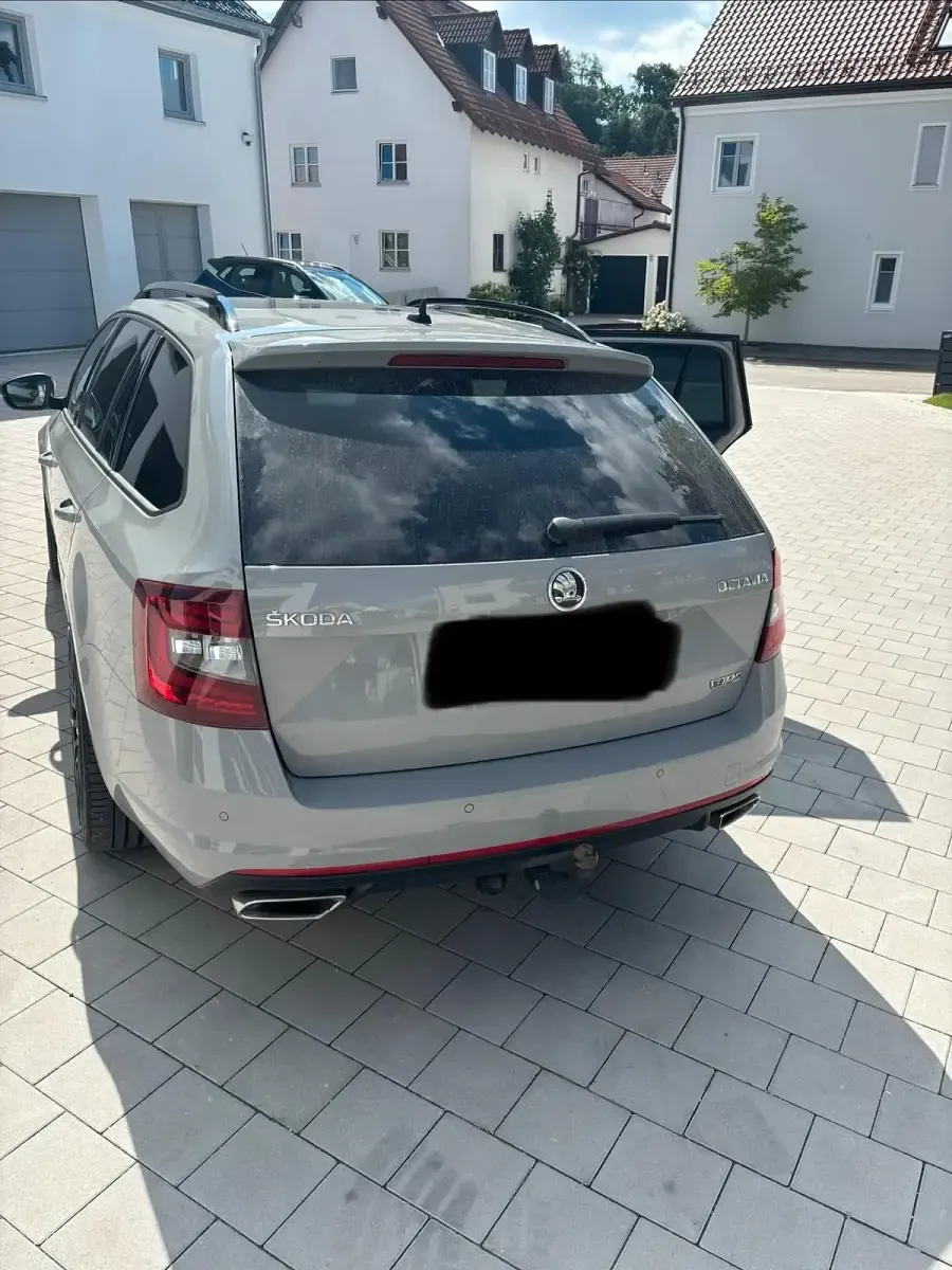 Gebraucht Skoda Octavia vRS 230 PS (169 kW) 2018 Grau Kombi