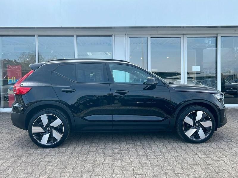 Gebraucht Volvo XC40 Plus 169 kW (231 PS) 2023 Schwarz SUV
