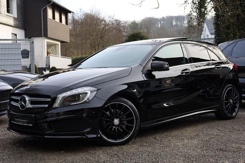 Gebraucht Mercedes A250 Sportline 211 PS (155 kW) 2014 Schwarz Limousine