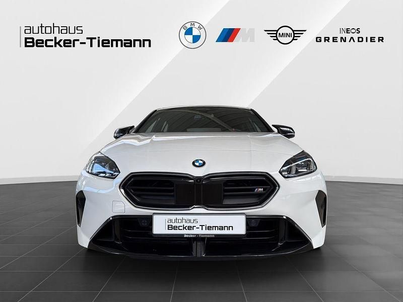 Gebraucht BMW M135 Performance 300 PS (220 kW) 2025 Weiß Kleinwagen