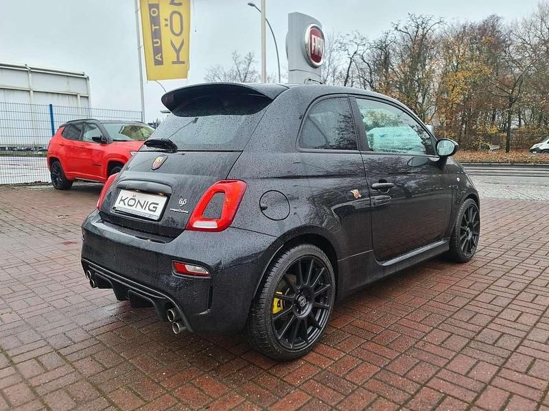 Gebraucht Abarth 695 179 PS (131 kW) 2023 Scorpione schwarz (5ce) (schwa Kleinwagen