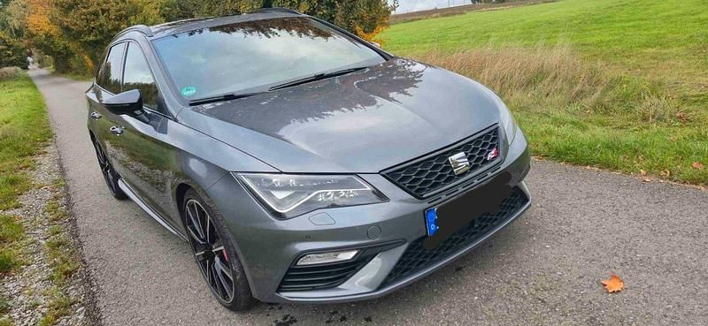 Grau Gebraucht 2017 Cupra Leon Kombi | 22.500 € (Etwas zu teuer) - Bild 1/4