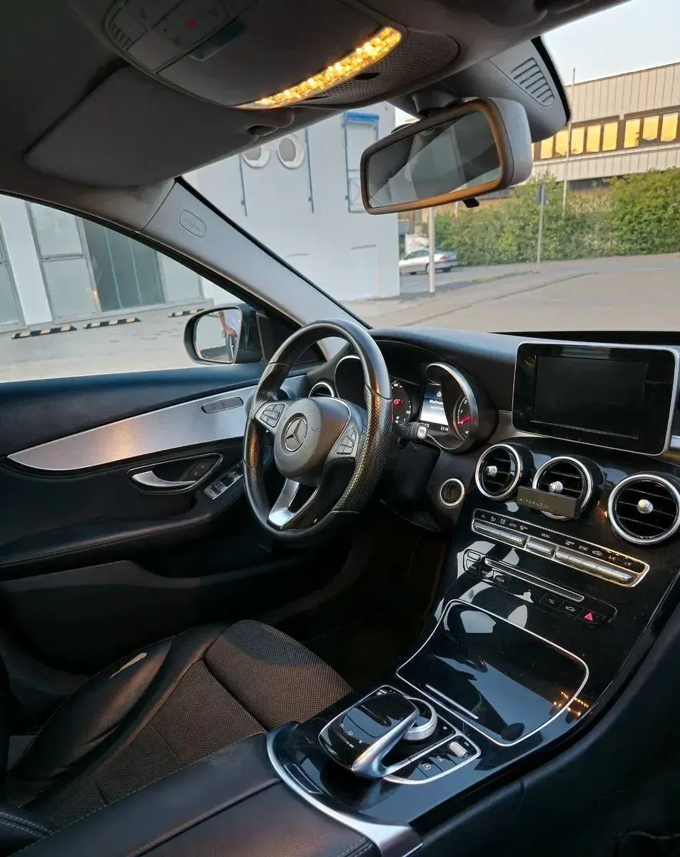 Gebraucht Mercedes C200 Avantgarde 184 PS (135 kW) 2014 Schwarz Kombi