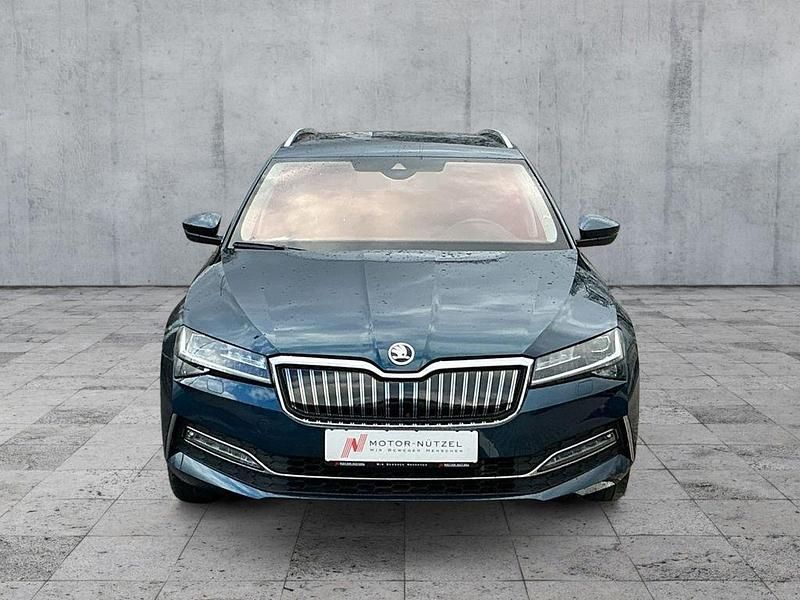 Gebraucht Skoda Superb Style 218 PS (160 kW) 2021 Lavablau metallic Kombi