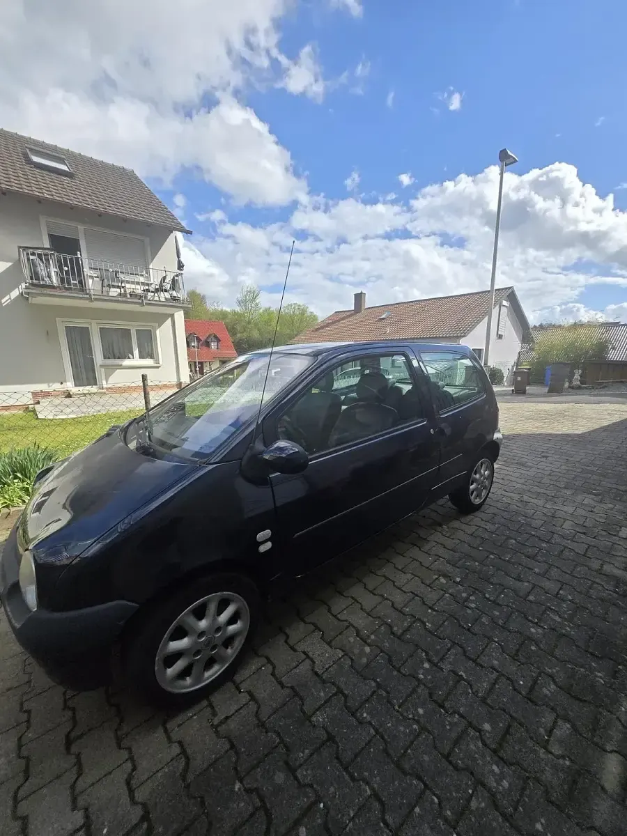 Gebraucht Renault Twingo 75 PS (55 kW) 2003 Andere farben Kleinwagen