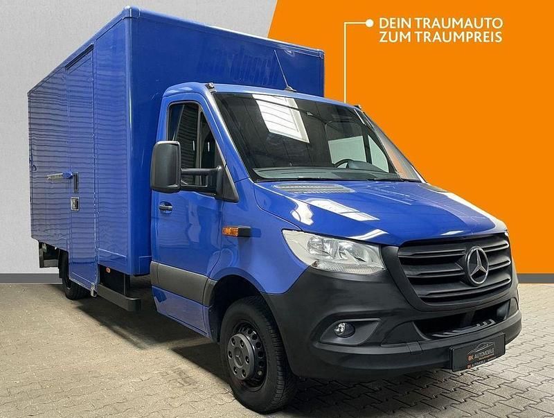 Używany Mercedes Sprinter 143 KM (105 kW) 2019 Niebieski Van
