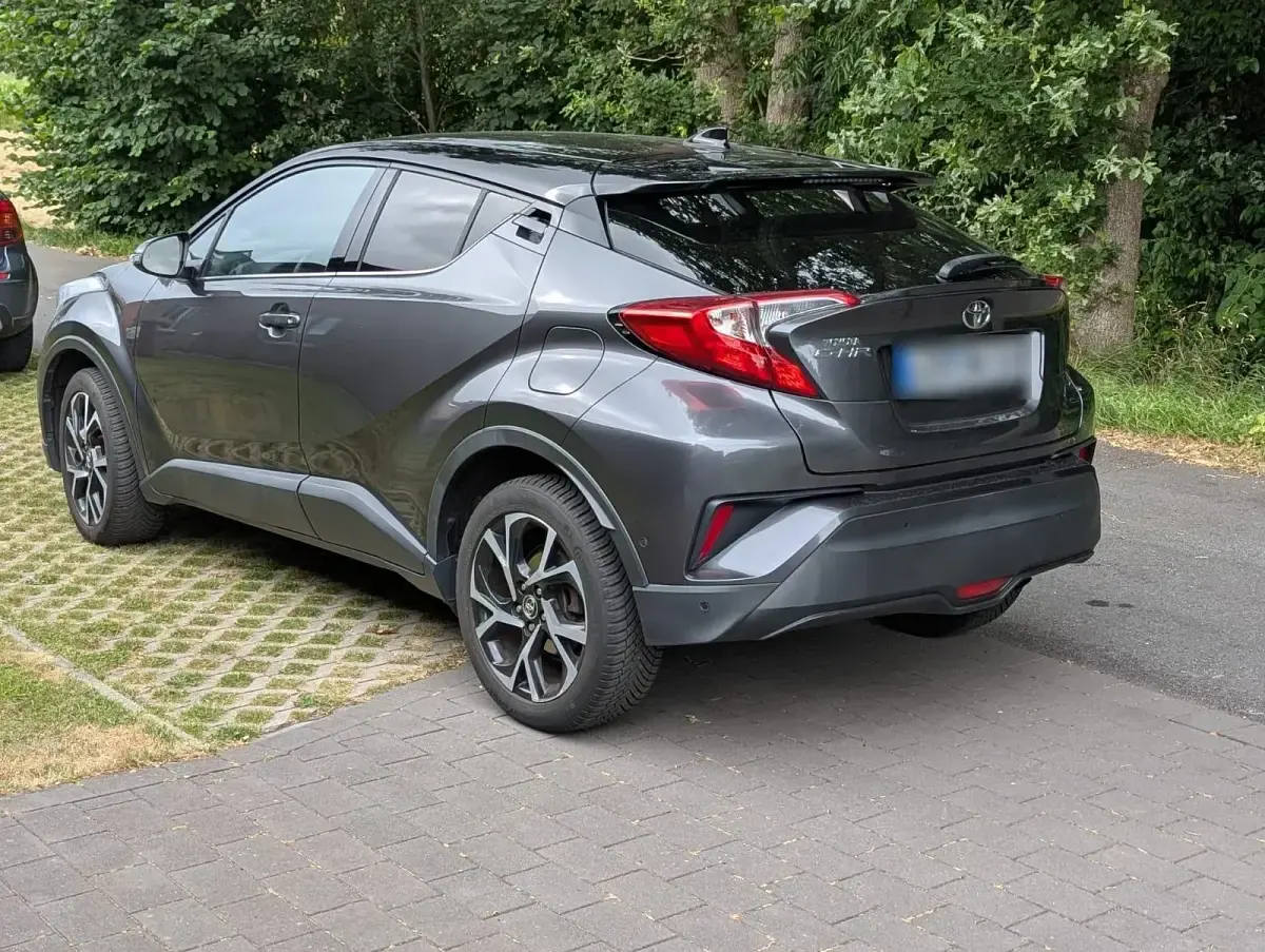 Gebraucht Toyota C-HR Style 116 PS (85 kW) 2017 Grau SUV