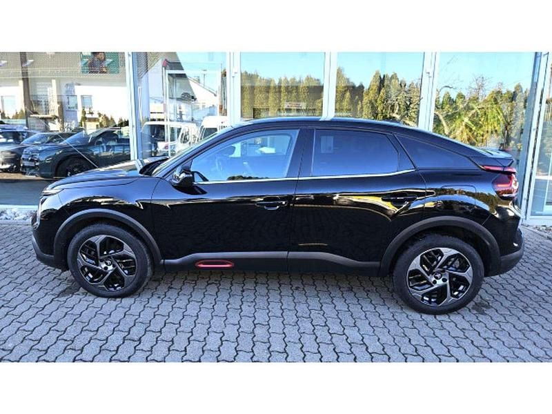 Gebraucht Citroën C4 Feel 131 PS (96 kW) 2023 Lackierung schwarz perla nera/ SUV